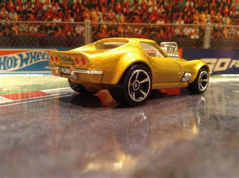 JULIAN'S HOT WHEELS BLOG: 1968 Corvette .